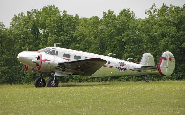 Beechcraft - Beechcraft D18 - ABD