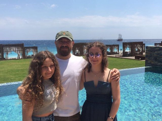 EDA, CEM, MİNA KALYONCU