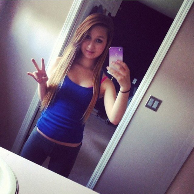 AMANDA TODD - Sürekli olarak okul arkadaşlarının zorbalıklarına maruz kalan 15 yaşındaki Amanda Todd, yaşıtlarının zalimliklerine dayanamayarak intihar etti.