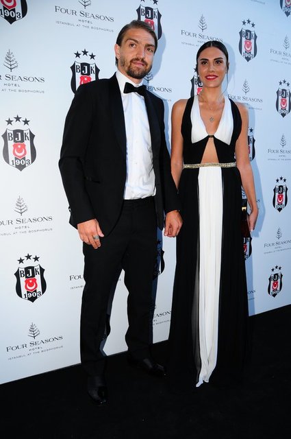 CANER ERKİN - ŞÜKRAN OVALI