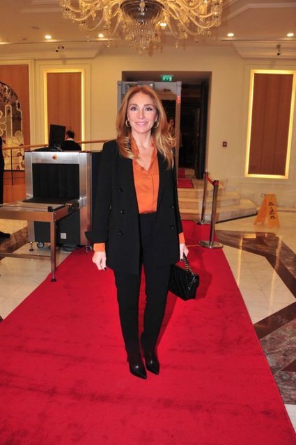 DİLEK HANİF