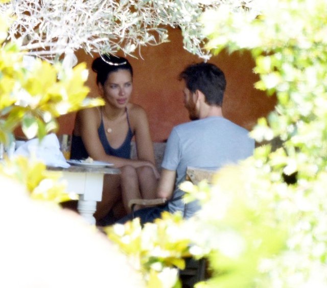 ADRIANA LIMA - METİN HARA