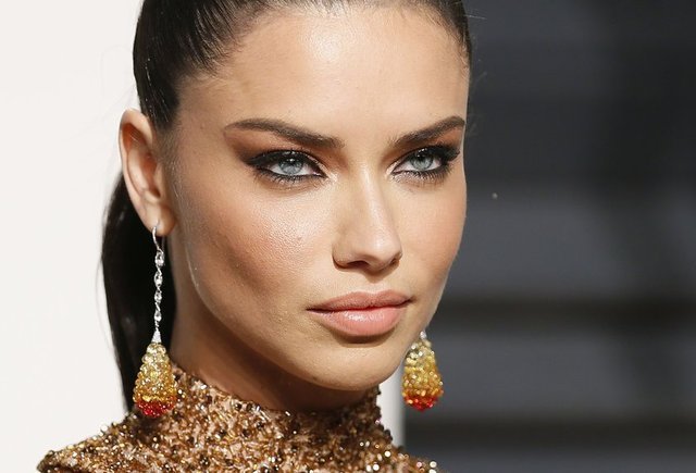 ADRIANA LIMA