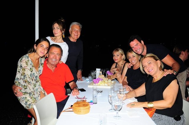 NAZLI SERT, BURCU ERÇİL, ÜNSAL SERT, CEVDET - NURAN ERÇİL, NEŞE SERT, MERAL YAZICI, KAAN SERT