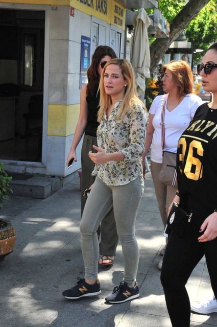 AZADE BALKANER ÖZSOY