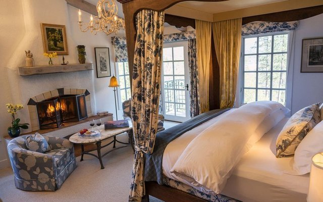 51. Château du Sureau, Oakhurst, ABD