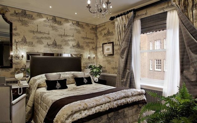 72. Egerton House Hotel, Londra, İngiltere