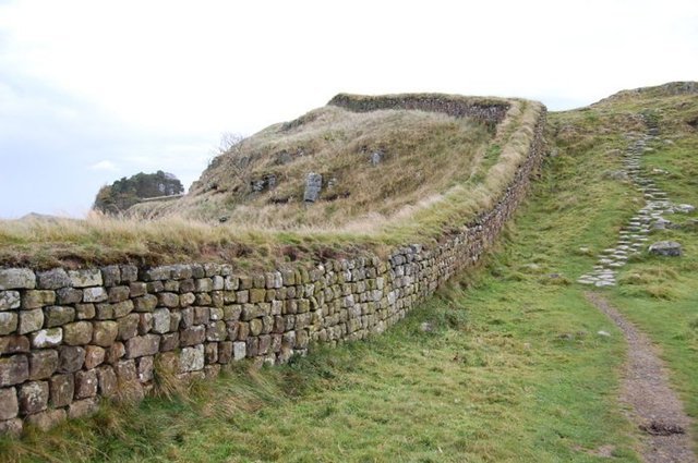 İskoçya ve İngiltere'yi ayıran Hadrian Duvarı