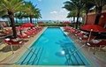 <p>94. Acqualina Resort & Spa, Florida, ABD</p>