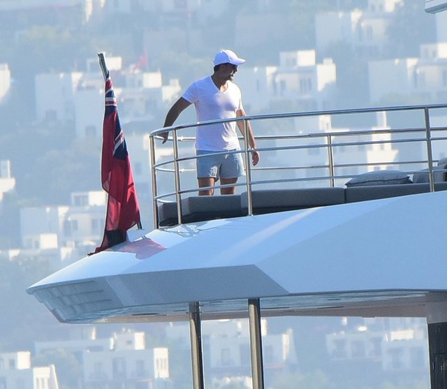 ÖZCAN TAHİNCİOĞLU