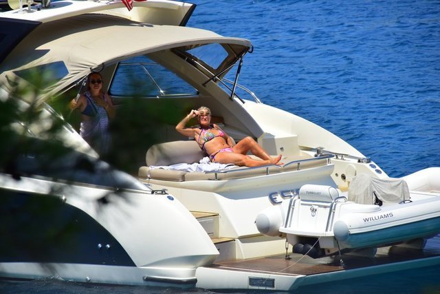 AYŞEGÜL DİNÇKÖK