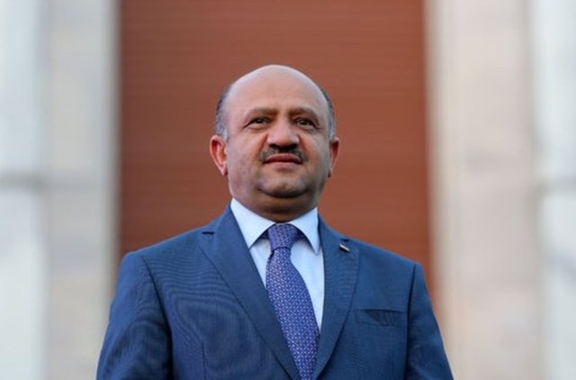 22 Haziran 2003 tarihinde AK Parti Kocaeli İl Başkanı oldu ve bu görevi 4 yıl sürdürdü. 23. 24. ve 25. Dönemlerde AK Parti'den Kocaeli Milletvekili olarak seçildi. 2007-2013 yılları arasında AK Parti Genel Merkez Teşkilat Başkanlığında Bölge Koordinatörü ve Teşkilat Başkan Yardımcısı olarak görev yaptı. TBMM Milli Eğitim, Kültür, Gençlik ve Spor Komisyonu Başkanlığına seçildi ve bu görevi bir yıl sürdürdü. 26 Aralık 2013 tarihinde Bilim, Sanayi ve Teknoloji Bakanlığı görevine atandı. ODTÜ Mezunlar Birliği Vakfı, Hereke Eğitim ve Kültür Yardımlaşma Derneği, Kızılay, Yeşilay, Ay Işığı Yetim ve Öksüz Çocuklar Yardımlaşma Derneği ile Kocaeli Gümüşhaneliler Vakfı'nın üyesidir. İyi düzeyde İngilizce, orta düzeyde Arapça bilen Işık, evli ve 4 çocuk babasıdır.