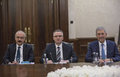 <p>Kalkınma Bakanı Lütfi Elvan (solda)</p>\n<p>Maliye Bakanı Naci Ağbal (ortada)</p>\n<p>Sağlık Bakanı Ahmet Demircan (sağda)</p>