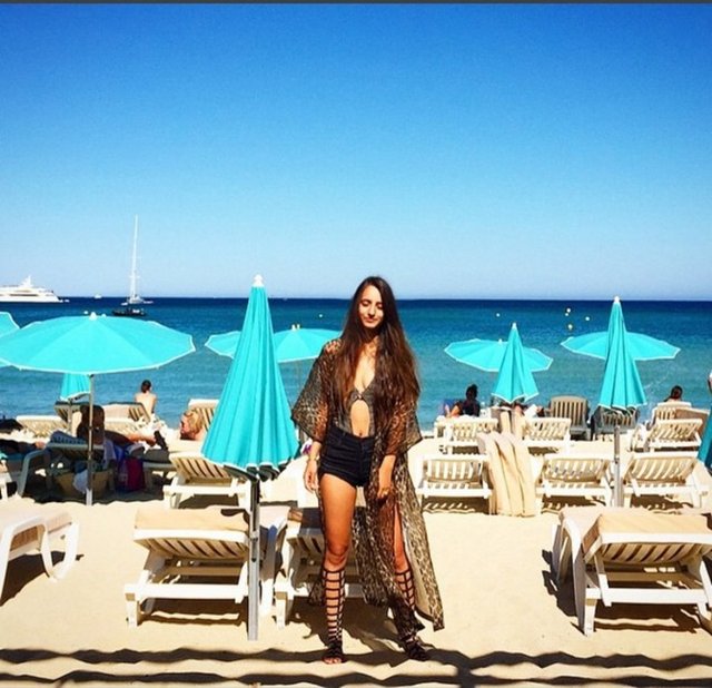 MELİSA TAPAN