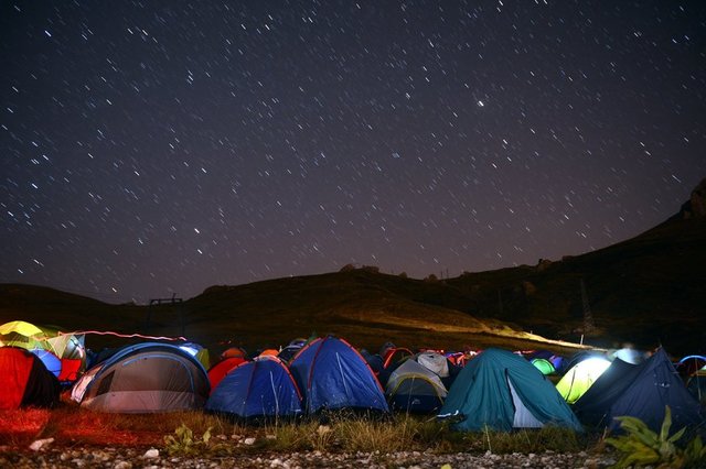 ANTALYA'da bu yıl 20'ncisi düzenlenen TÜBİTAK Ulusal Gökyüzü Gözlem Şenliği, renkli görüntülere sahne oldu.