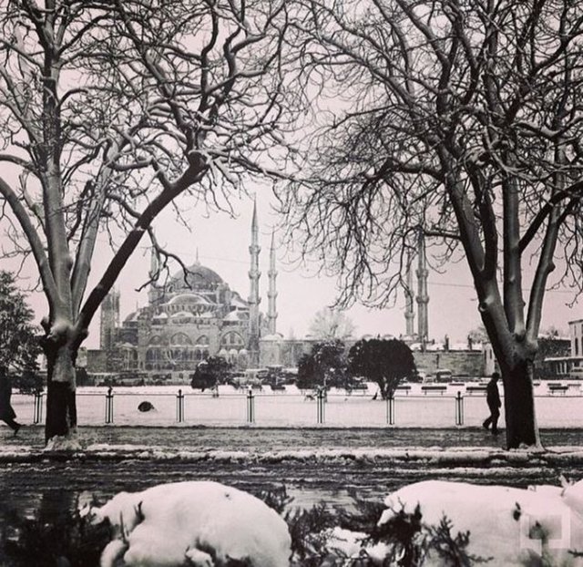 Eski İstanbul'dan Kar Manzarası