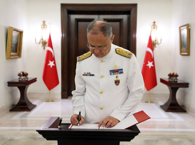 Deniz Kuvvetleri Komutanı Oramiral Bülent Bostanoğlu