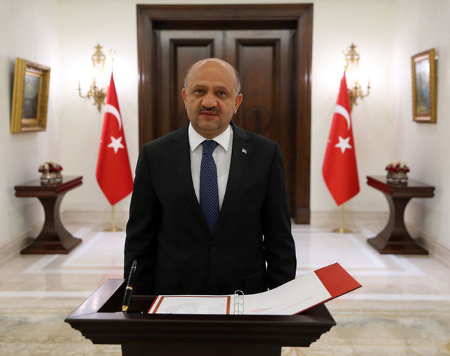 Başbakan Yardımcısı Fikri Işık