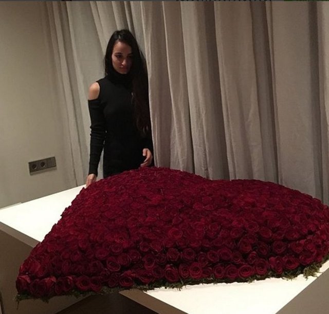 MELİSA TAPAN