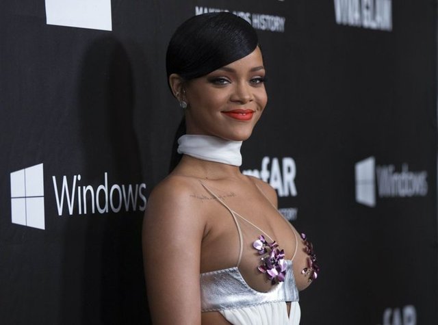RIHANNA