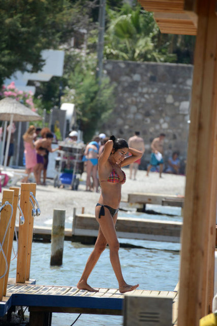 AYŞE SAN