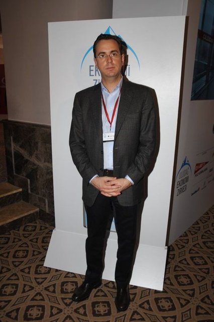 MURAT ÖZYEĞİN