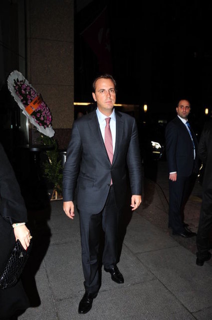 MURAT ÖZYEĞİN