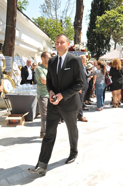 ALİ GÜRSOY