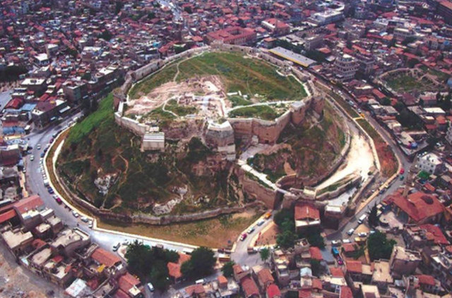 Gaziantep - 1923 nüfusu: 213495 - 2016 nüfusu: 1974244 - Değişim(%): 825