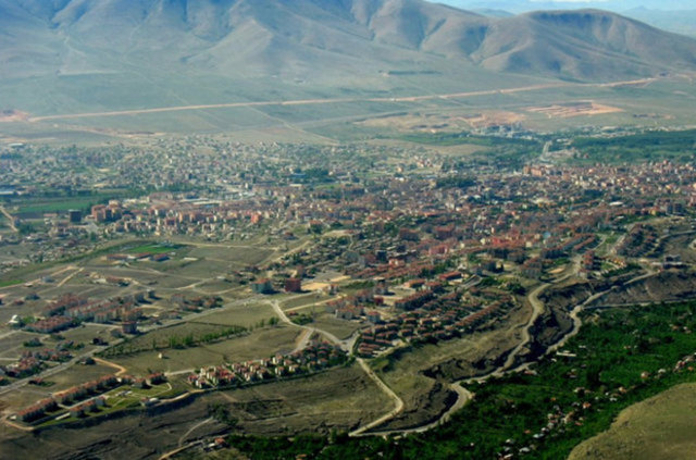 Niğde - 1923 nüfusu: 166576 - 2016 nüfusu: 351468 - Değişim(%): 111