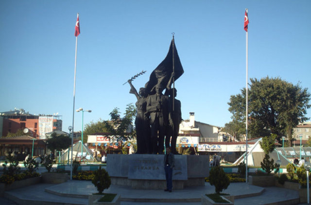 Iğdır - 1923 nüfusu: 24967 - 2016 nüfusu: 192785 - Değişim(%): 672