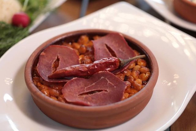 AYTEN USTA - Eskişehir, Tepebaşı  - NE YENİR? - Kuru, pilav, kafkas erişte, haluja, tirit, balaban