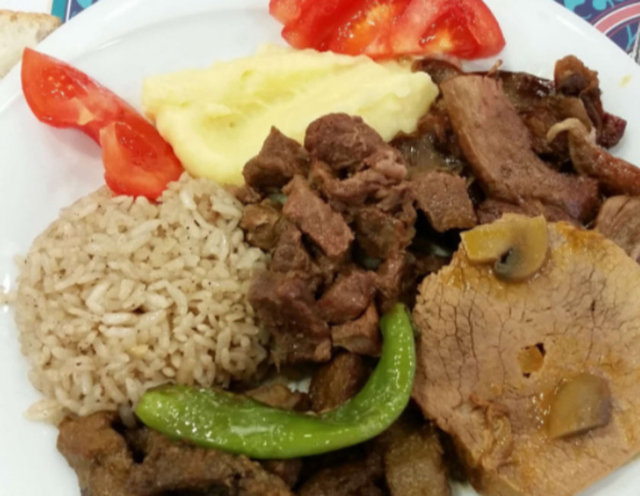 ABİDİN USTA - Bursa, Tuzpazarı - NE YENİR? - Kuru, nohut, pilav, paça çorbası, güveç, süt helva