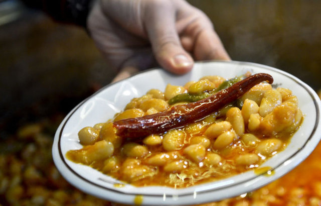 ŞAHİN LOKANTASI - İstanbul, Asmalımescit  - NE YENİR? - Kuru, pilav, taze fasulye, haşlama, ciğer