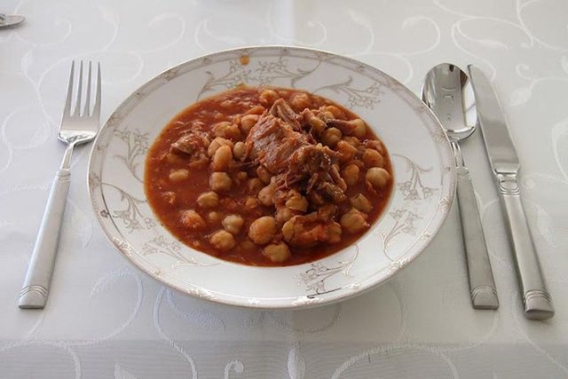 SARAY LOKANTASI - Kocaeli, Demiryolu Cd. - NE YENİR? - Kuru, pilav, döner, nohut, İzmir köfte, kabak tatlısı