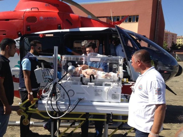 15 aylık Muhammet Hüseyin Şimşek, Çorum'dan Konya'daki hastaneye ambulans helikopterle taşındı.
