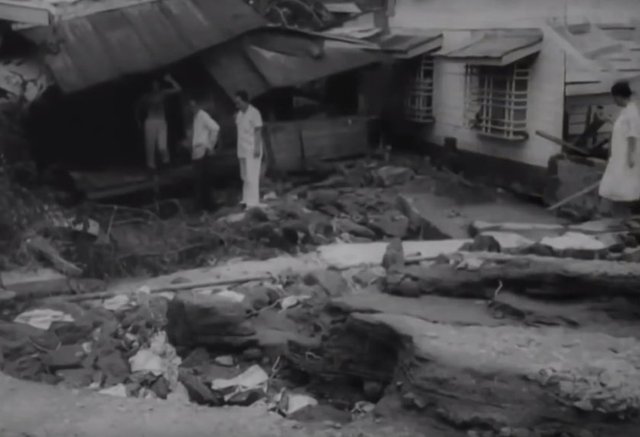 Tarih: 22.05.1960 - Şiddeti: 9,5 - Ölü sayısı: 2000-6000 - Hasar: 400-800 milyon dolar