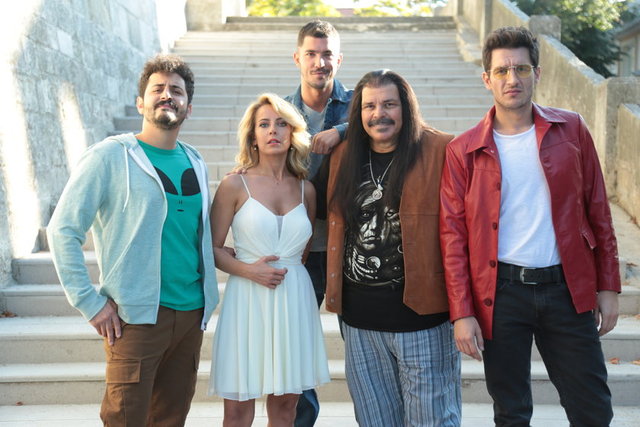 Klavye Delikanlıları 1. Bölüm Fotoğrafları