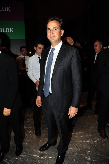 MURAT ÖZYEĞİN