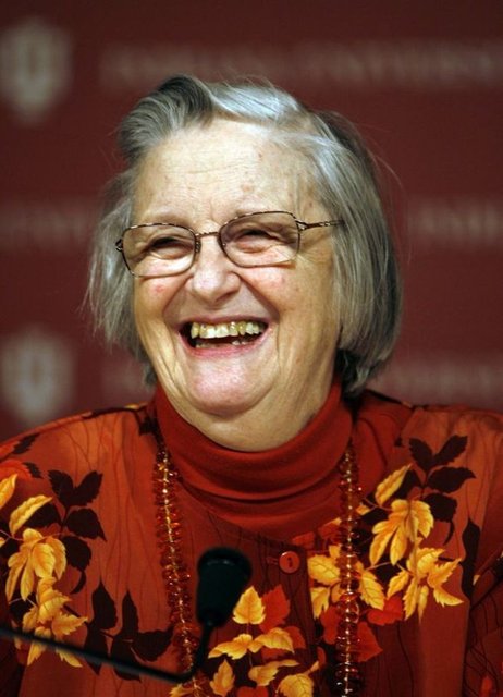 Elinor Ostrom - 2009 yılında Nobel Ekonomi Ödülü'nü kazanmıştır. Nobel Ekonomi Ödülü kazanan ilk kadın bilimcidir. -  