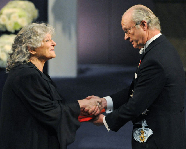 Ada E. Yonath - 2009 yılında Nobel Kimya Ödülü'nü kazanmıştır. -  