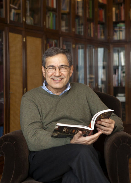 NOBEL KAZANAN TÜRK VATANDAŞLARI - Orhan Pamuk 2006 yılında Nobel Edebiyat Ödülü'nü kazanan ilk Türk vatandaşıdır.
