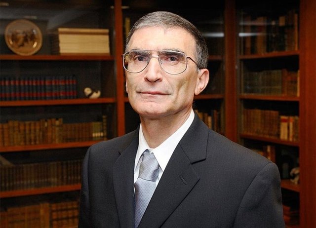 Son olarak Aziz Sancar, DNA'ları nasıl onardığını ve genetik bilgisini koruduğunu haritalandıran çalışmasıyla Nobel Kimya Ödülü'ne layık görüldü. -  