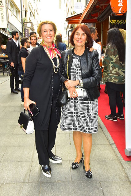 İSMET ALPAGUT, ZEYNEP GERMEN