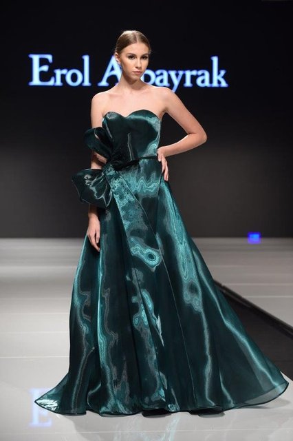 EROL ALBAYRAK DEFİLE