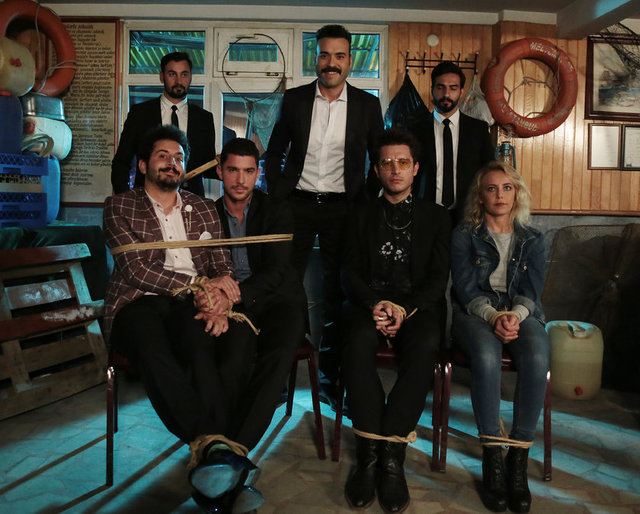 Klavye Delikanlıları 4. Bölüm Fotoğrafları