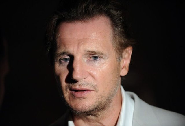 Richardson Kanada'da ailece çıktıkları kar tatilinde kayak yaparken bir kaza geçirip ağır yaralandı. 