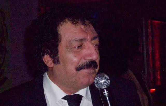 Sanatçı, hayatının bu noktasıyla ilgili röportaj vermemeyi tercih ederken, cezaevinden çıkan babası Şanlıurfa'da yeni bir hayat kurdu. Müslüm Gürses, 2010 yılında 75 yaşında vefat eden babasının cenazesinde taziyeleri kabul etti.