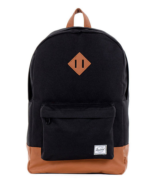 Çantaların birçoğunun merkezinde bulunan parçanın konulma nedeni tasarım özelliğinden kaynaklanmıyor.