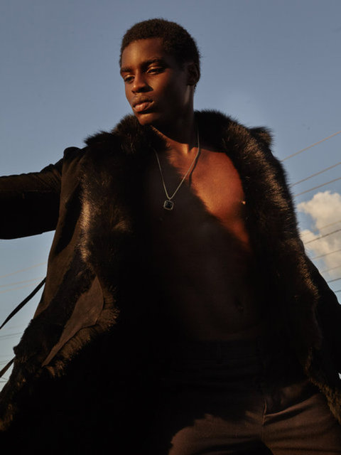 Pek çok ünlü marka ile çalışan Lucky'nin yeni hedefi daha fazla defilelerde yer almak ve ünlü olmak. 